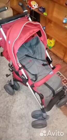 Прогулочная коляска с перекидной ручкой бу