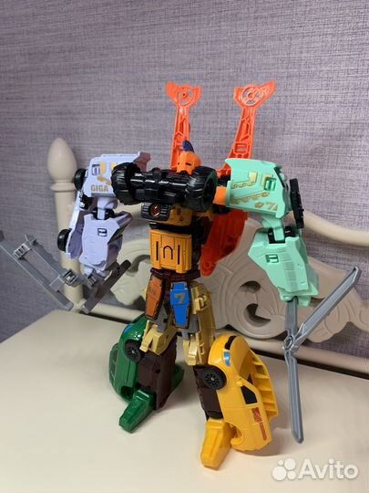 Тобот гига 7