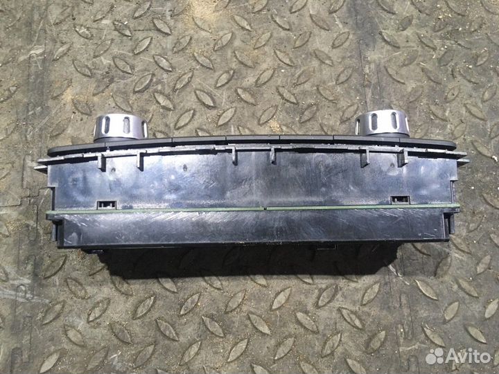 Блок управления климатом (Volkswagen Touareg)