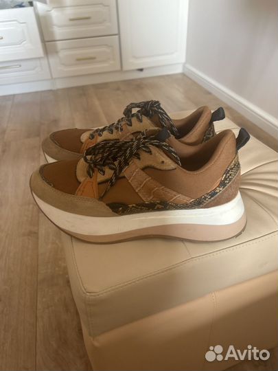 Кроссовки zara женские