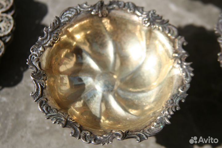 Икорницы серебро 84 Россия 1843 года