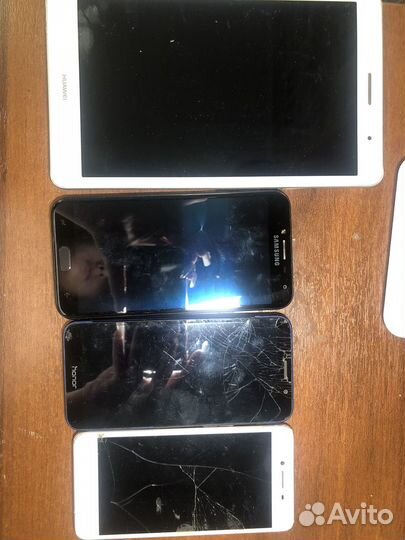 Samsung Galaxy J4 (2018), 3/32 ГБ