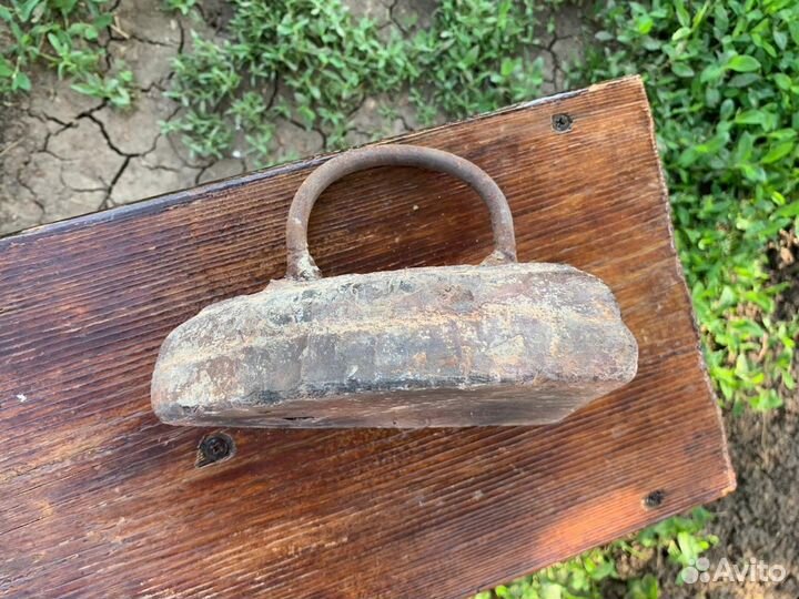 Утюг старинный