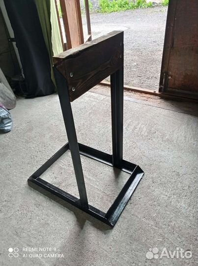 Стойка для лодочного мотора