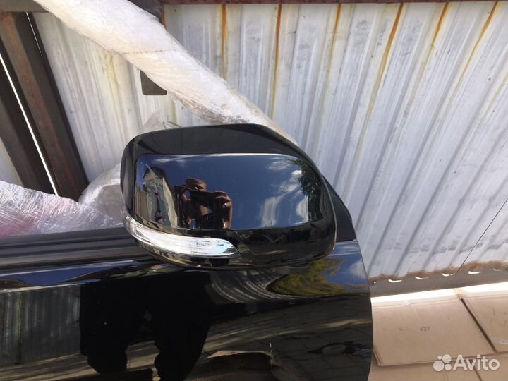 Передняя правая дверь Prado 150 2009-2022