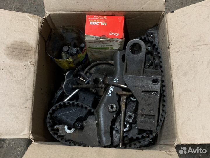 Двигатель Рено симбол 1.4 по частям