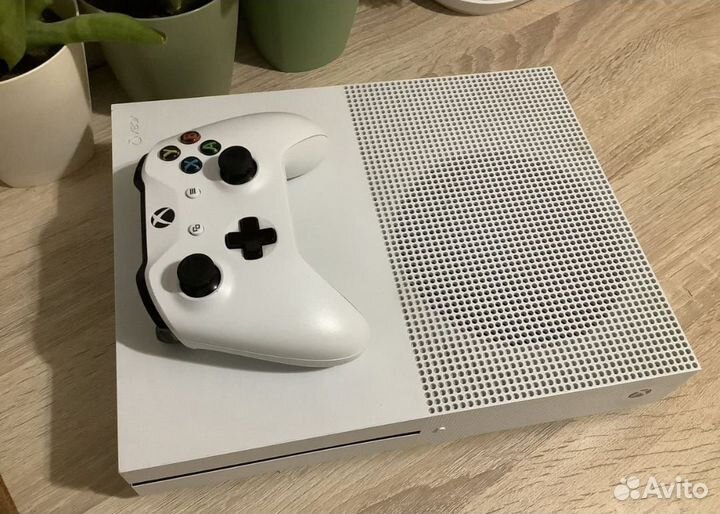 Xbox One s 1тб