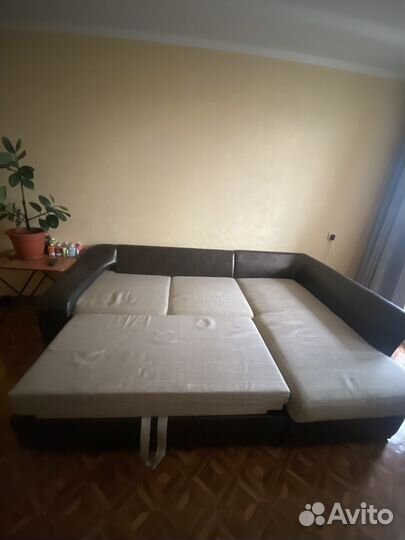 Угловой диван