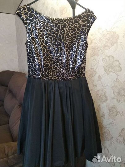 Платье вечернее