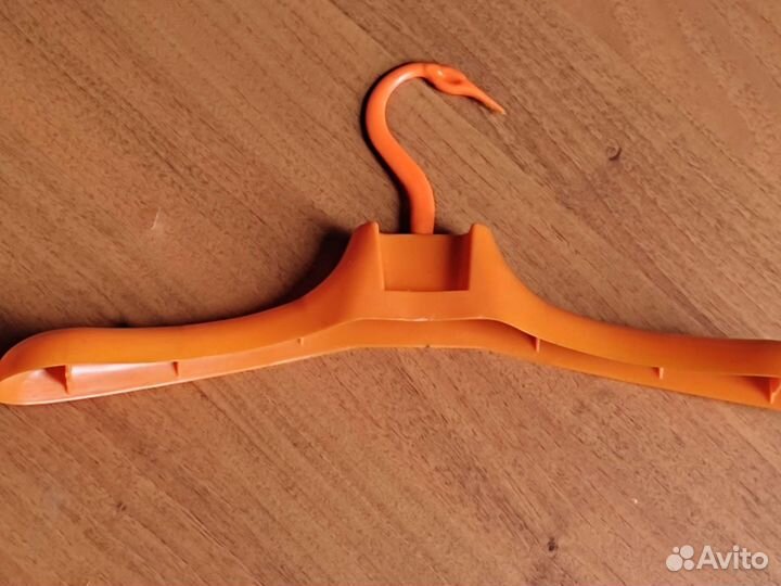 Вешалки плечики