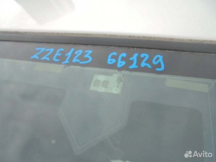 Лобовое стекло Toyota Corolla Fielder ZZE123