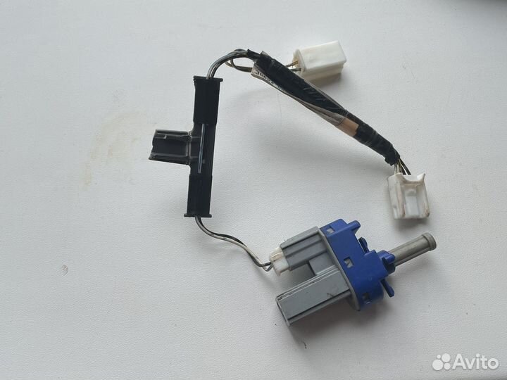 Датчик педали сцепления mazda 6 gg