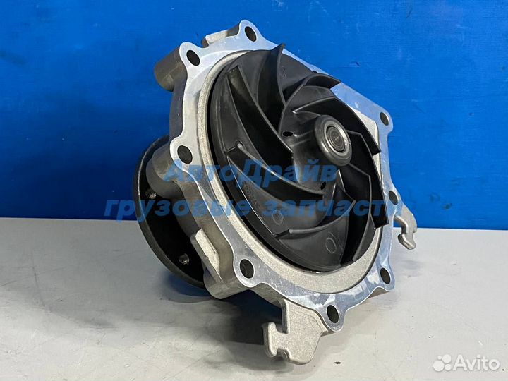 Помпа Ман Тгс двигатель D2066