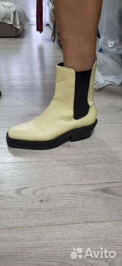 Продам полуботинки р. 39.5