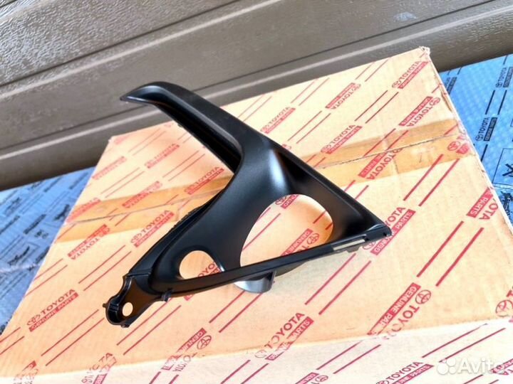 Рамка и кронштейн птф передняя правая Lexus Rx 4