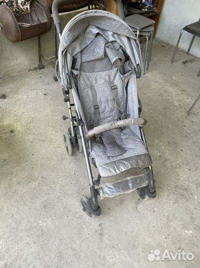 Прогулочная коляска-трость chicco