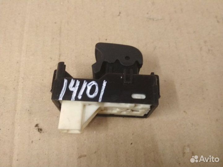 Кнопка стеклоподъемника переднего Toyota Sienna