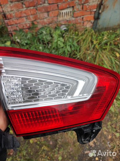 Задний левый фонарь Mondeo 4