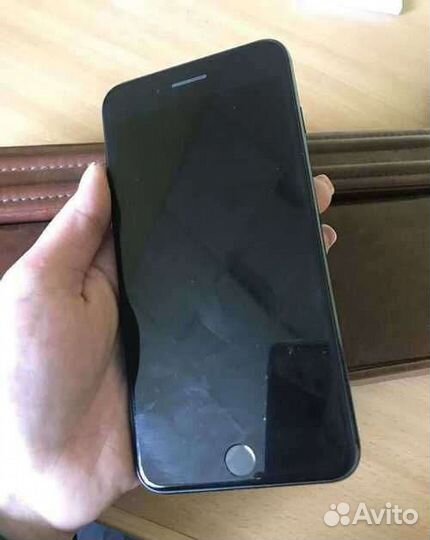 Телефон iPhone 7