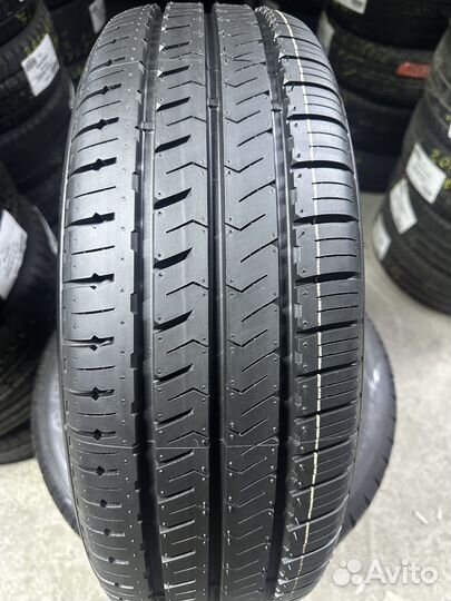 Hankook Radial RA28 205/65 R16C 107T