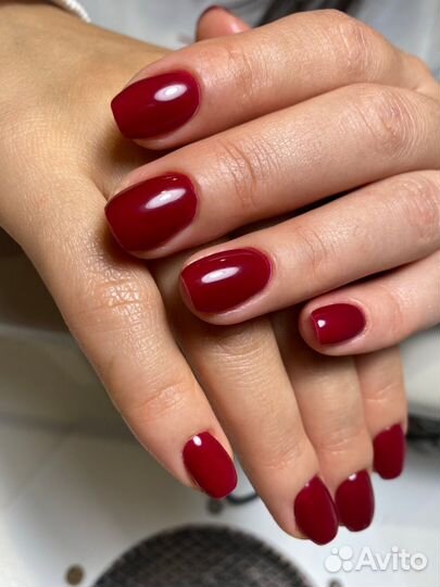 Мастер маникюра и педикюра