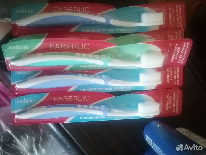 Зубная щетка