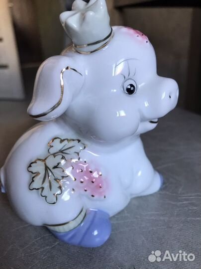 Копилка свинка фарфор
