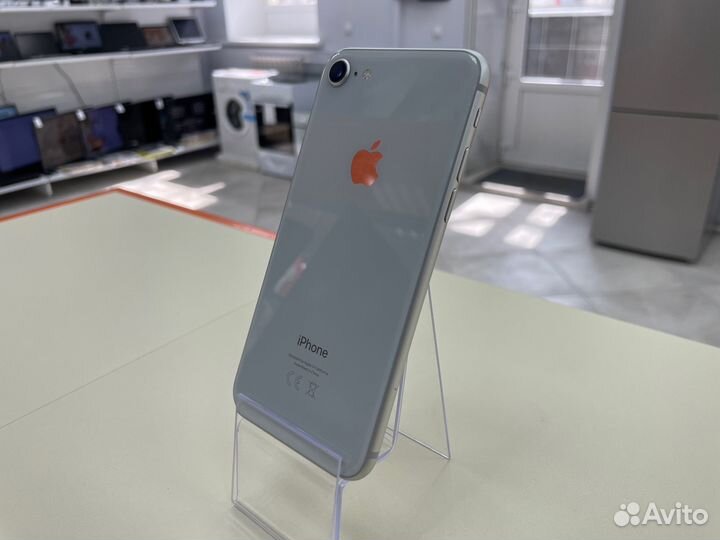 iPhone 8, 64 ГБ
