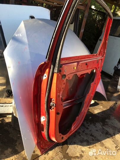 Дверь задняя правая Ford Focus 2