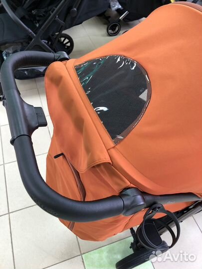 Прогулочная коляска carello bravo plus