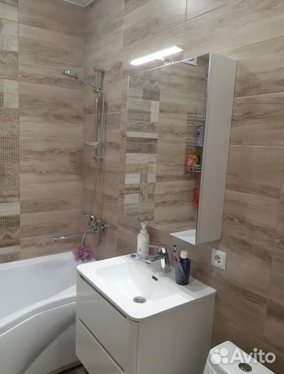 Круглое зеркало с фацетом