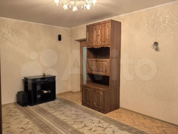 2-к. квартира, 67,2 м², 1/13 эт.