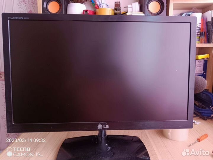 Монитор Lg flatiron E2351 T-BN