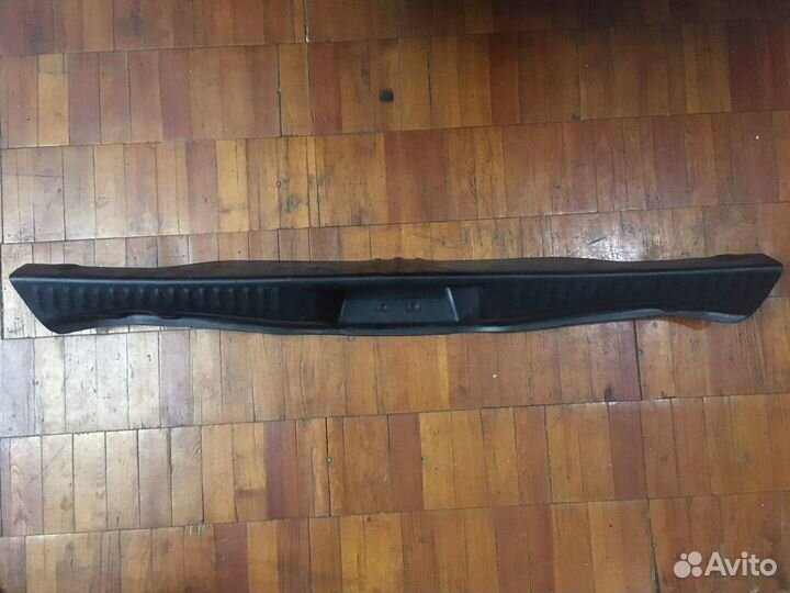 Renault Sandero Порог багажника внутренний