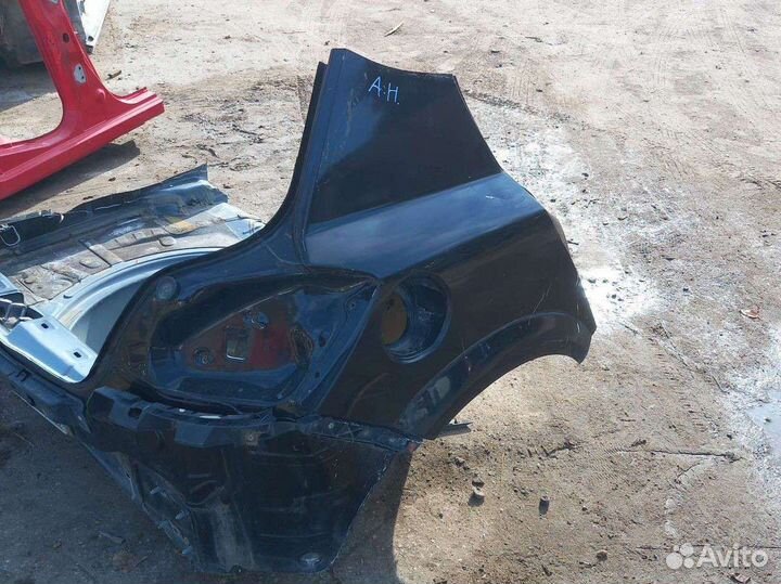 Заднее правое крыло четверть Опель Астра Н хэтчбек