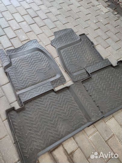 Комплект оригинальных ковриков УАЗ патриот