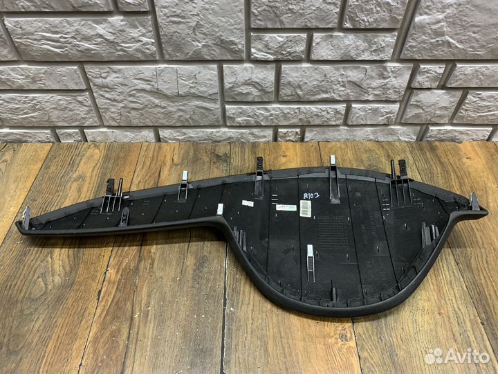 Kia Rio 3 Накладка консоли панели приборов