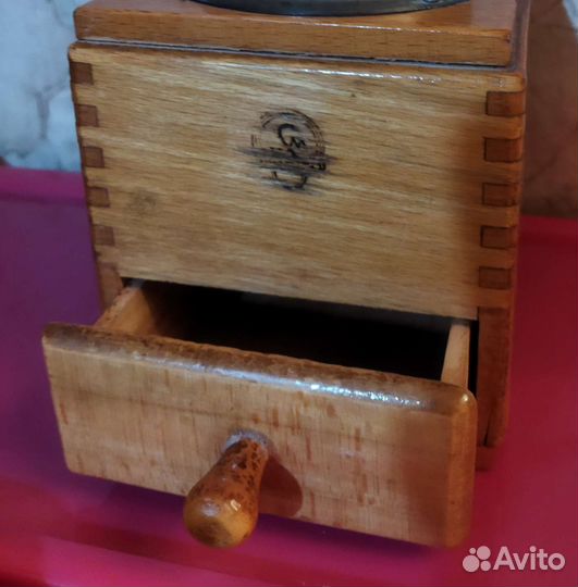 Кофемолка ручная (мельничка) Klingenthal винтаж