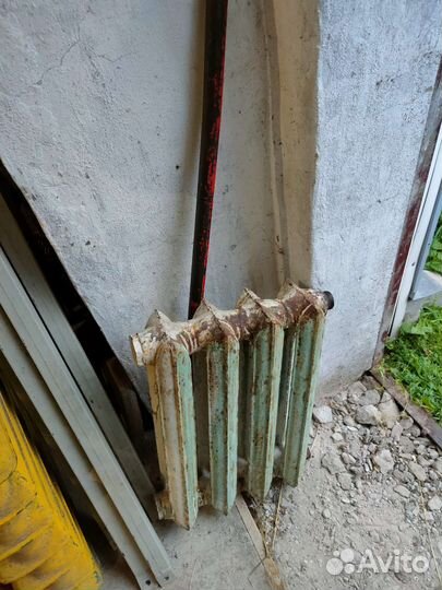 Батарея чугунная