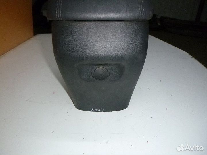 Подлокотник hyundai santa FE 2012