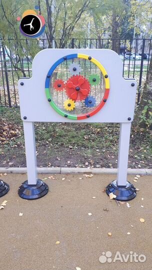 Уличный спортивный комплекс