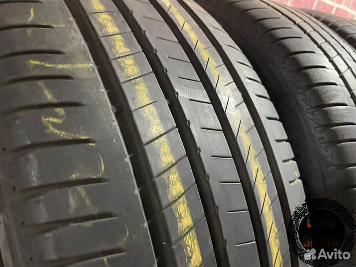 Bridgestone Alenza 001 285/45 R22