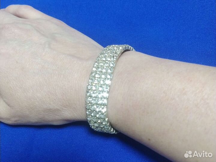 Браслет на руку женский