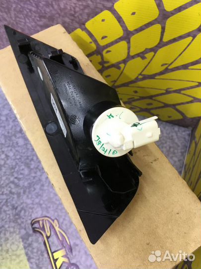 Фонарь задний противотуманный правый Ford EcoSport