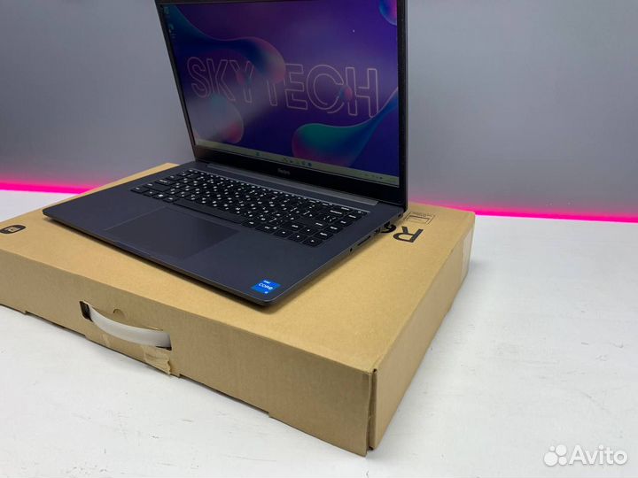 Мощный ультрабук Redmi на I3-11GEN/8GB/SSD