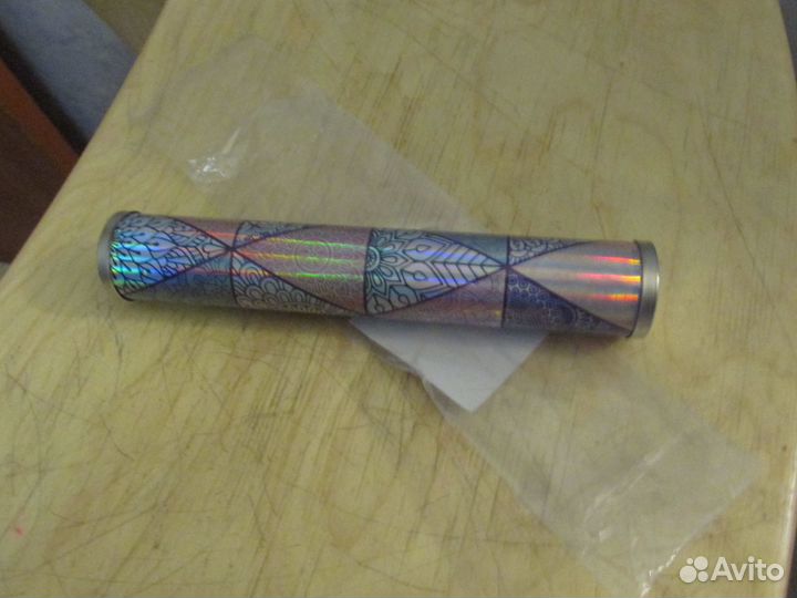 Калейдоскоп детский с дизайном узоров сверху трубы