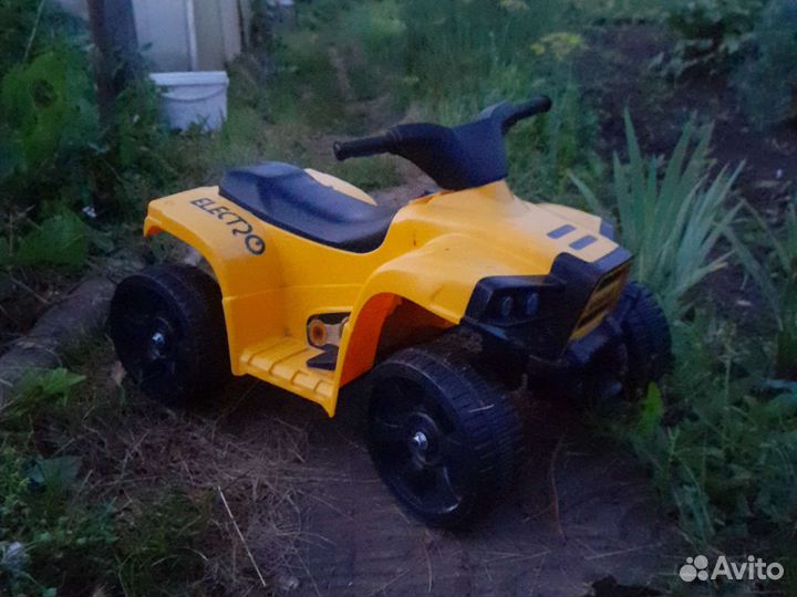 Детский квадроцикл