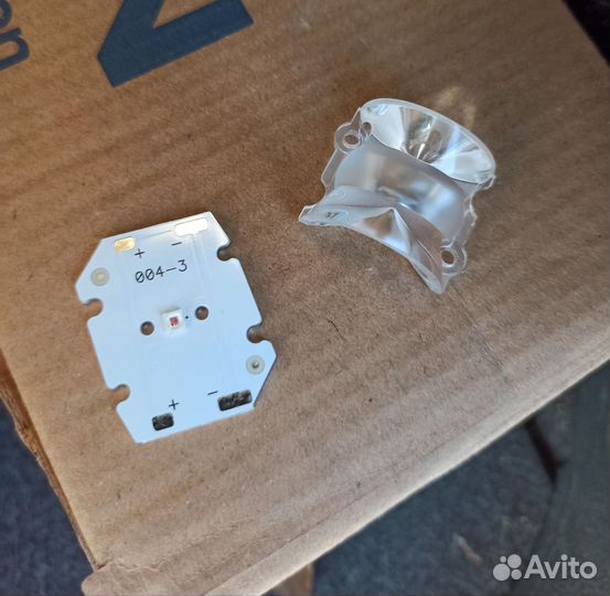 Светодиод в линзе на плате