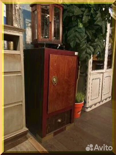 Тумба стилизованная