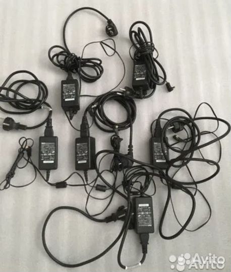 Блок питания 12 вольт 1 a б/у